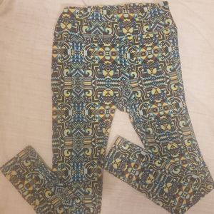 Lularoe leggings! One size hardly worn